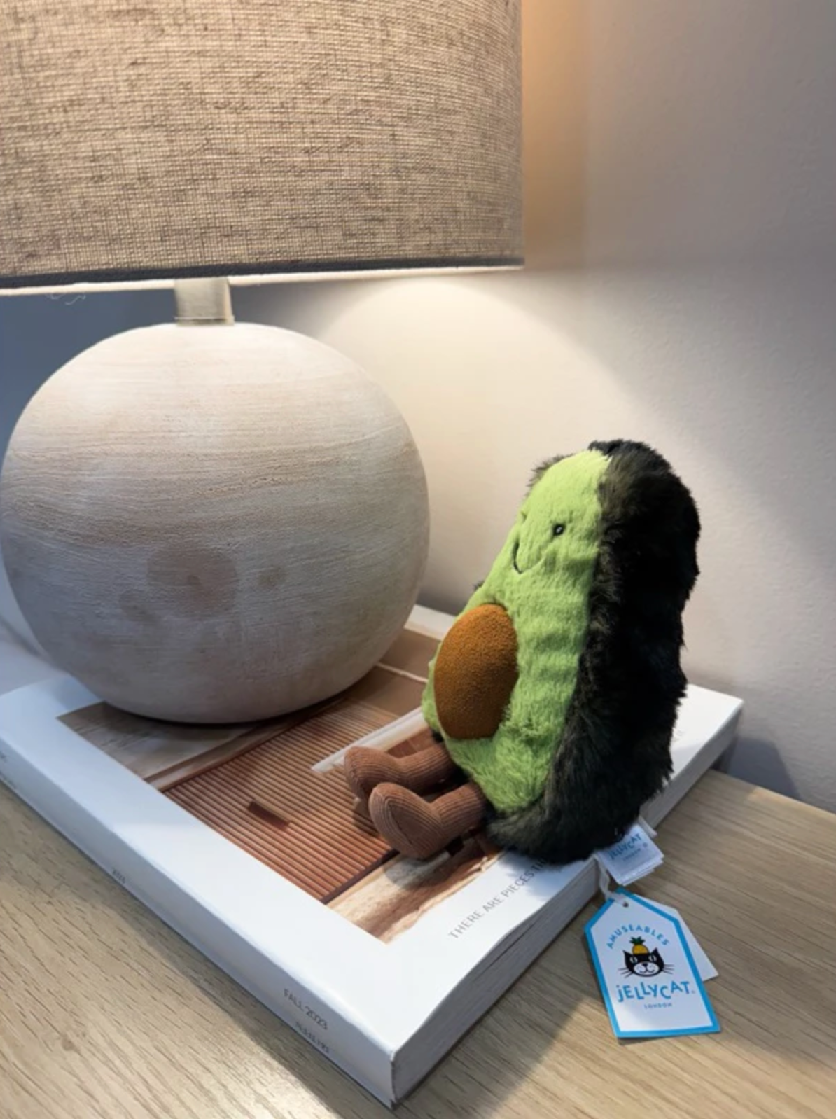 全新Jellycat正品|酪梨寶寶 🥑 酪梨娃娃 20公分/30公分 Amuseables Avocado