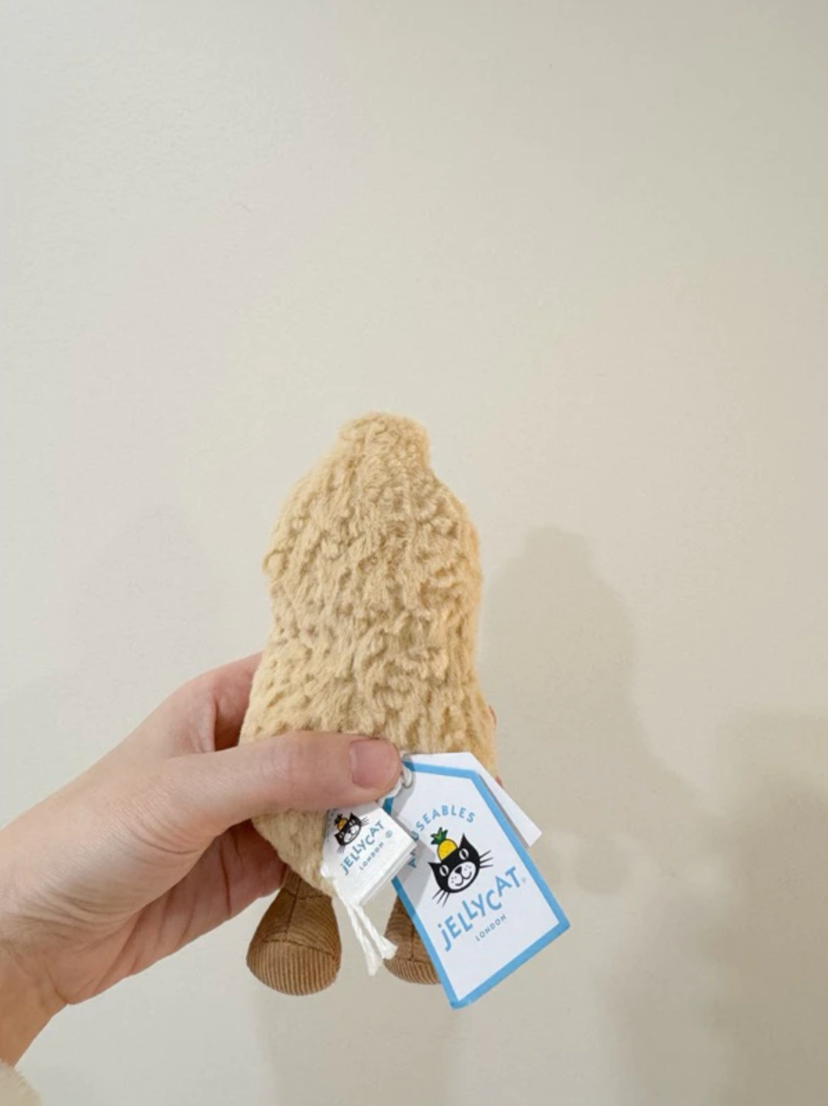 全新Jellycat正品|趣味花生 / 花生娃娃 🥜 15公分 Amuseable Peanut
