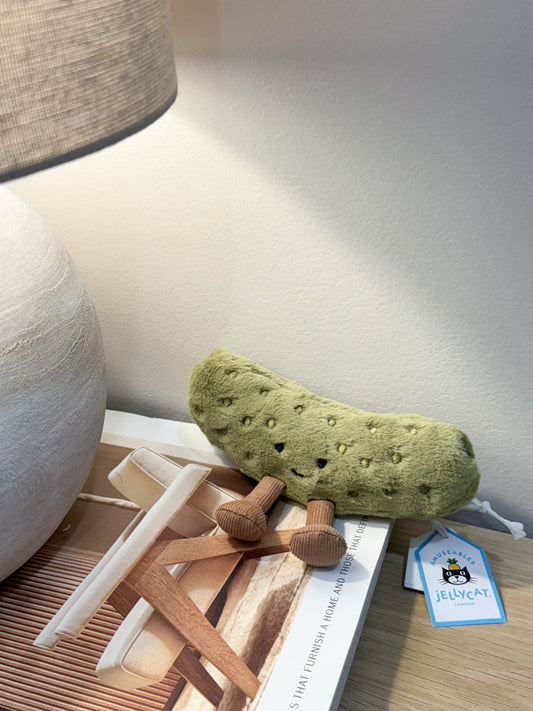 全新Jellycat正品｜趣味醃黃瓜/酸黃瓜🥒15公分 Amuseable Pickle
